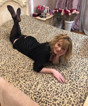 Соблазнительная и чувственная брюнетка ждет щедрого кавалера. Буду нежной и ласковой или страстной и развратной - выбор за тобой. Позвони, и ты окунешься в мир наслаждения! 13412, 1995 лет